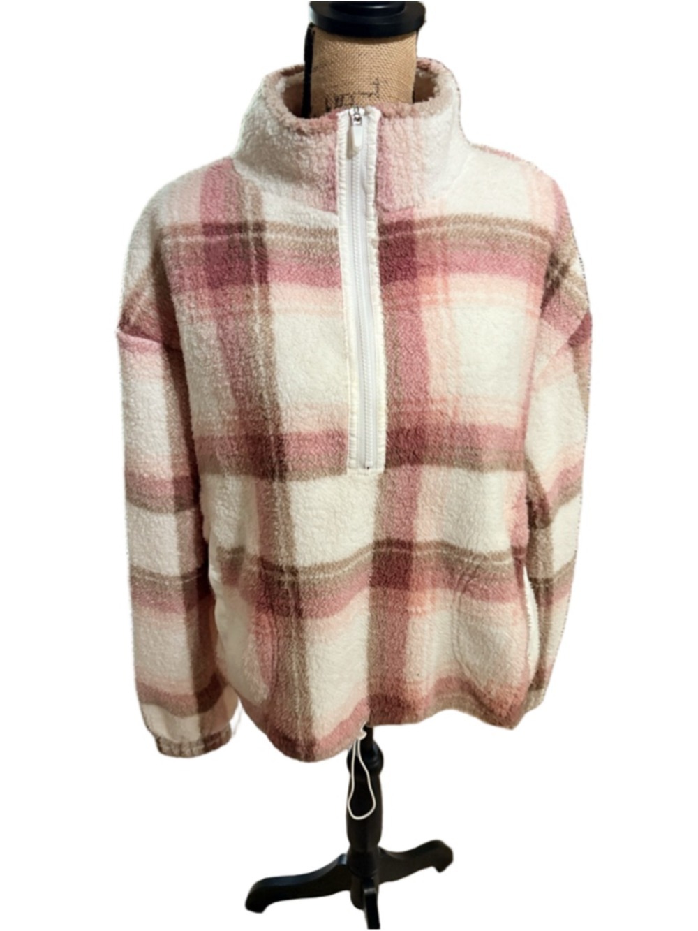 No Boundaries Plaid Fleece Sweater Size XL (24” PTP) White Pink